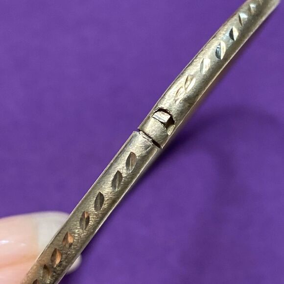 💛 Vintage 925 Diamond Cut Bangle Bracelet - Picture 4 of 6